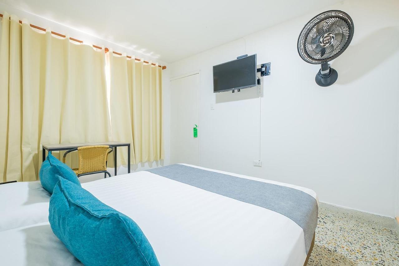 Casa De Pinos Hotel 布卡拉曼加 外观 照片
